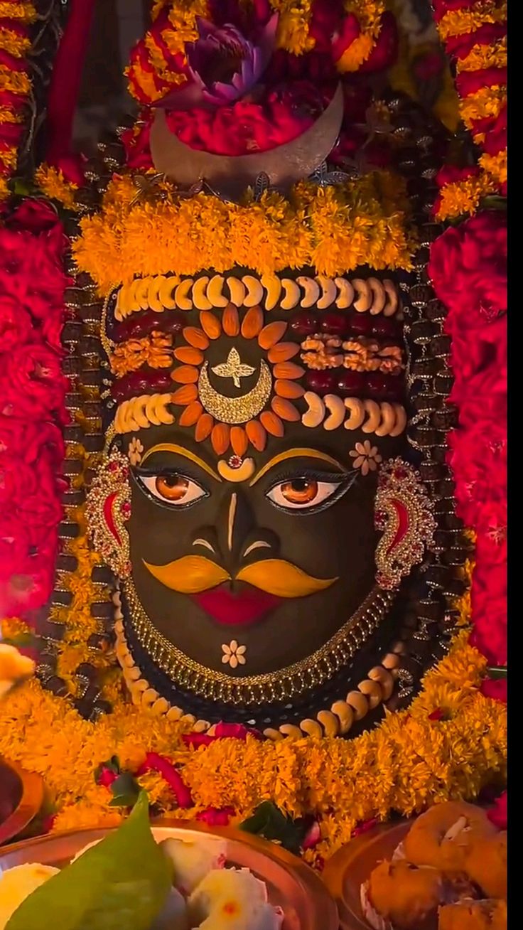 Mahakaleshwar shringar darshan with floral decoration